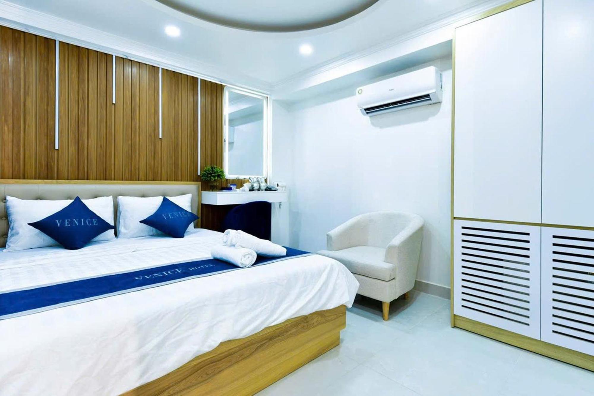 Venice 1 Hotel Ho Chi Minh City Exterior photo